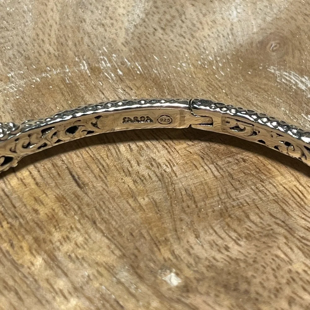 Sarda Artisan Sterling Silver Cut Out Filigree Scroll Hinged Bangle - Picture 10 of 16